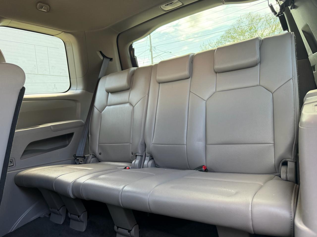 Honda Pilot EX-L 4WD 5-Spd AT 2011