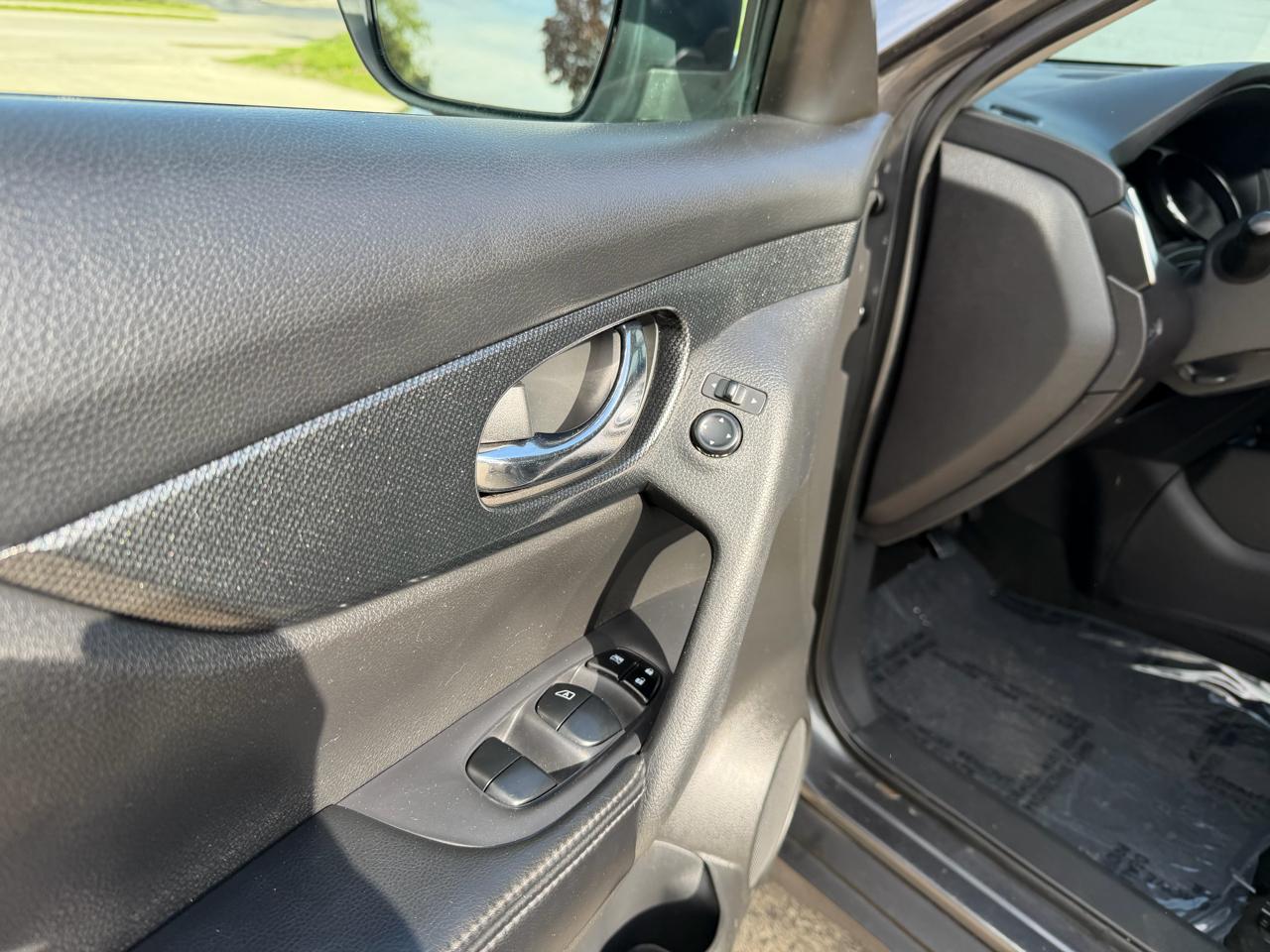 Nissan Rogue SV AWD 2015
