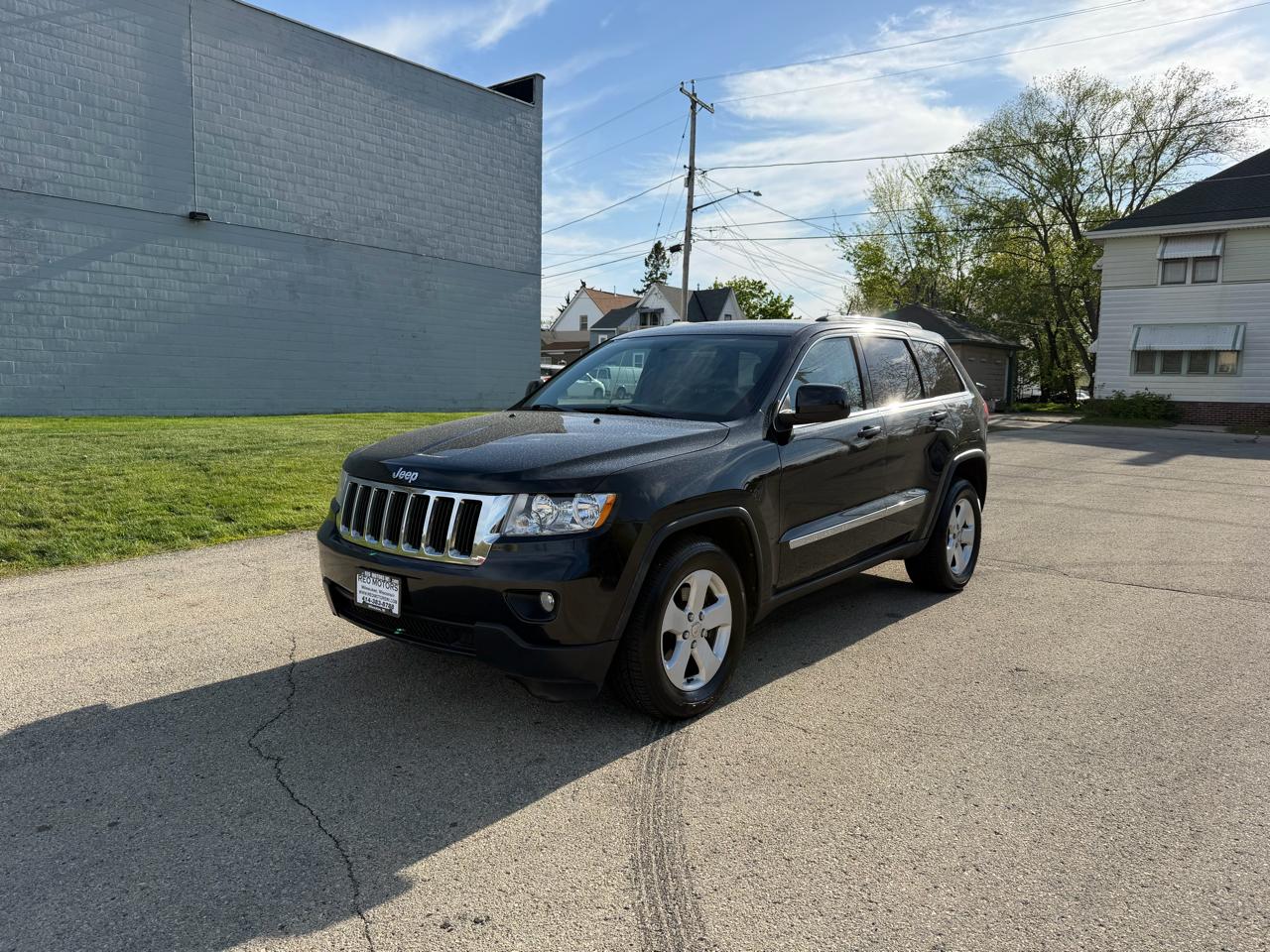 Jeep Grand Cherokee Laredo 4WD 2011