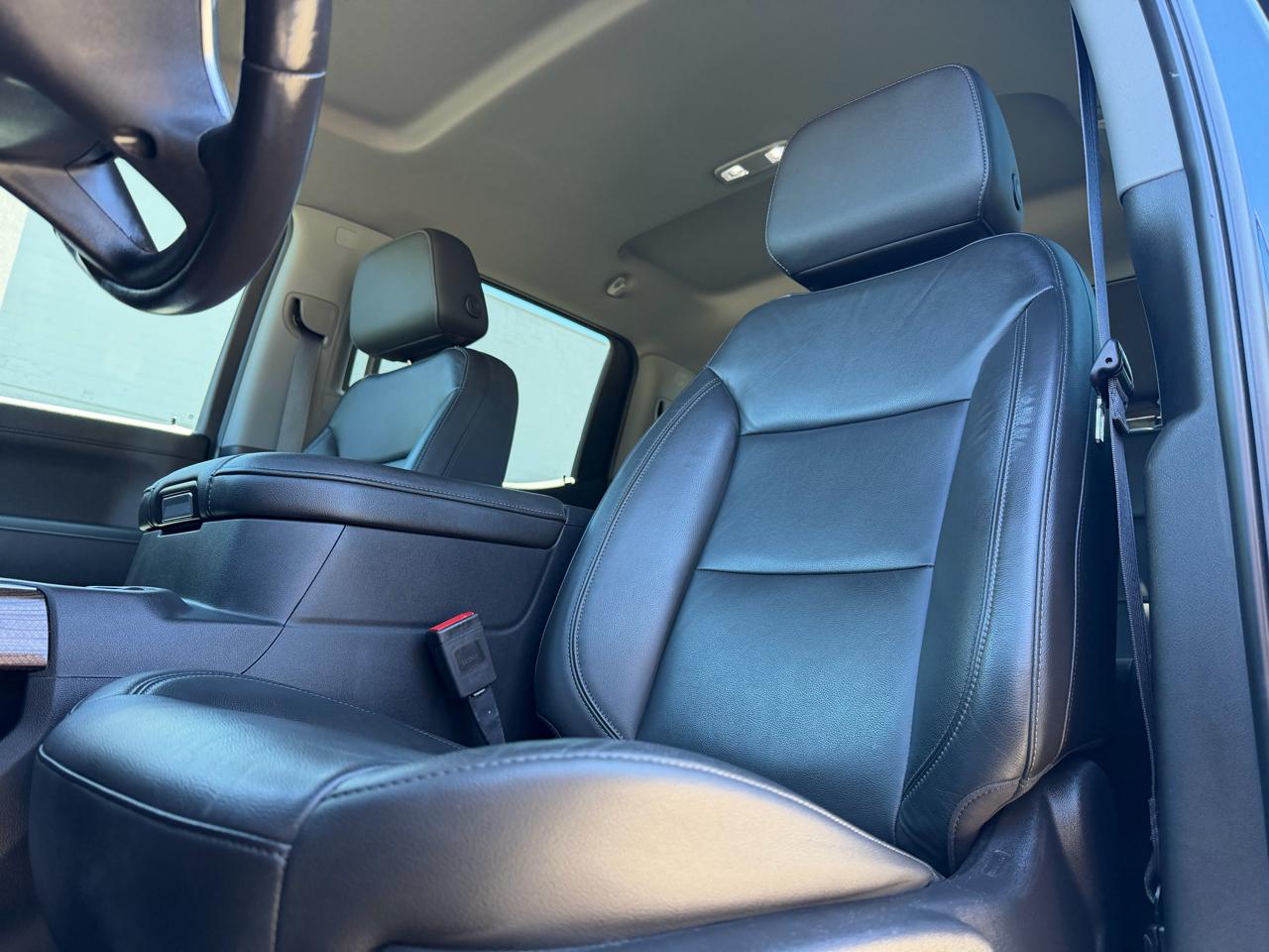 Chevrolet Silverado 1500 RST Crew Cab Long Box 4WD 2020