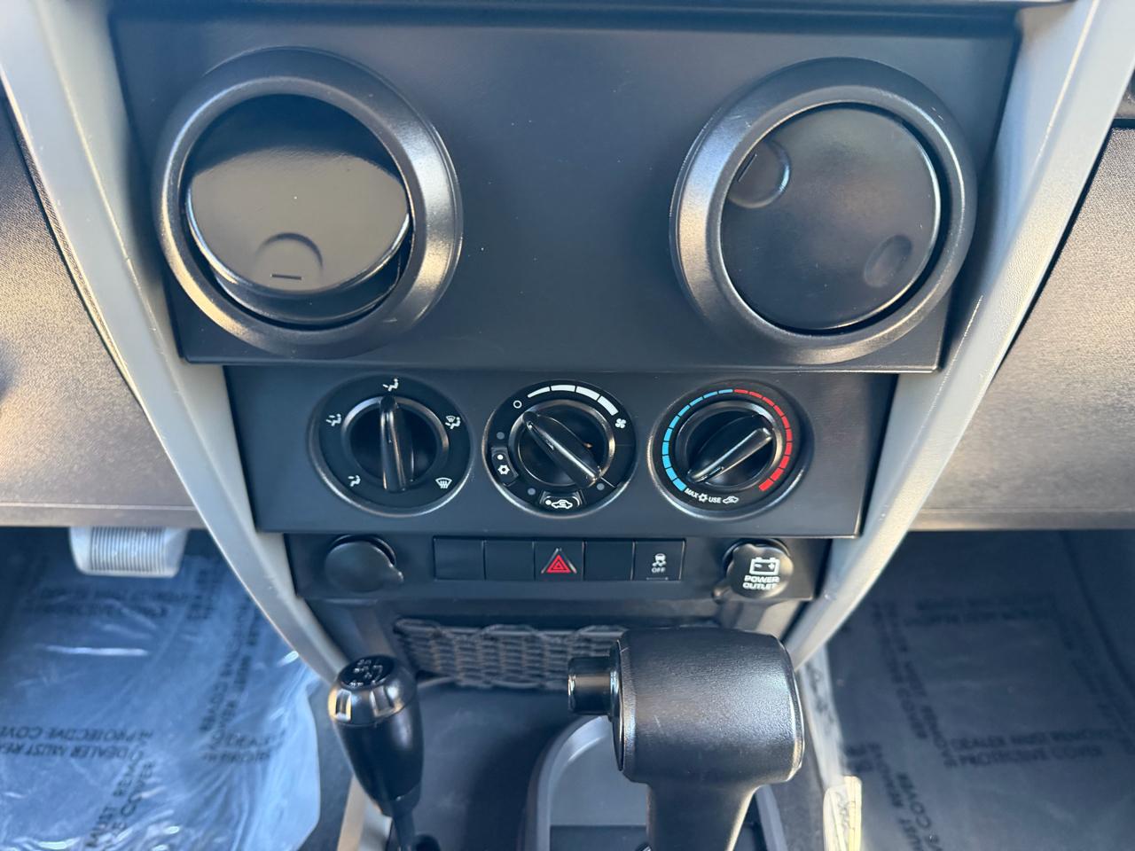 Jeep Wrangler Unlimited Sport 4WD 2010