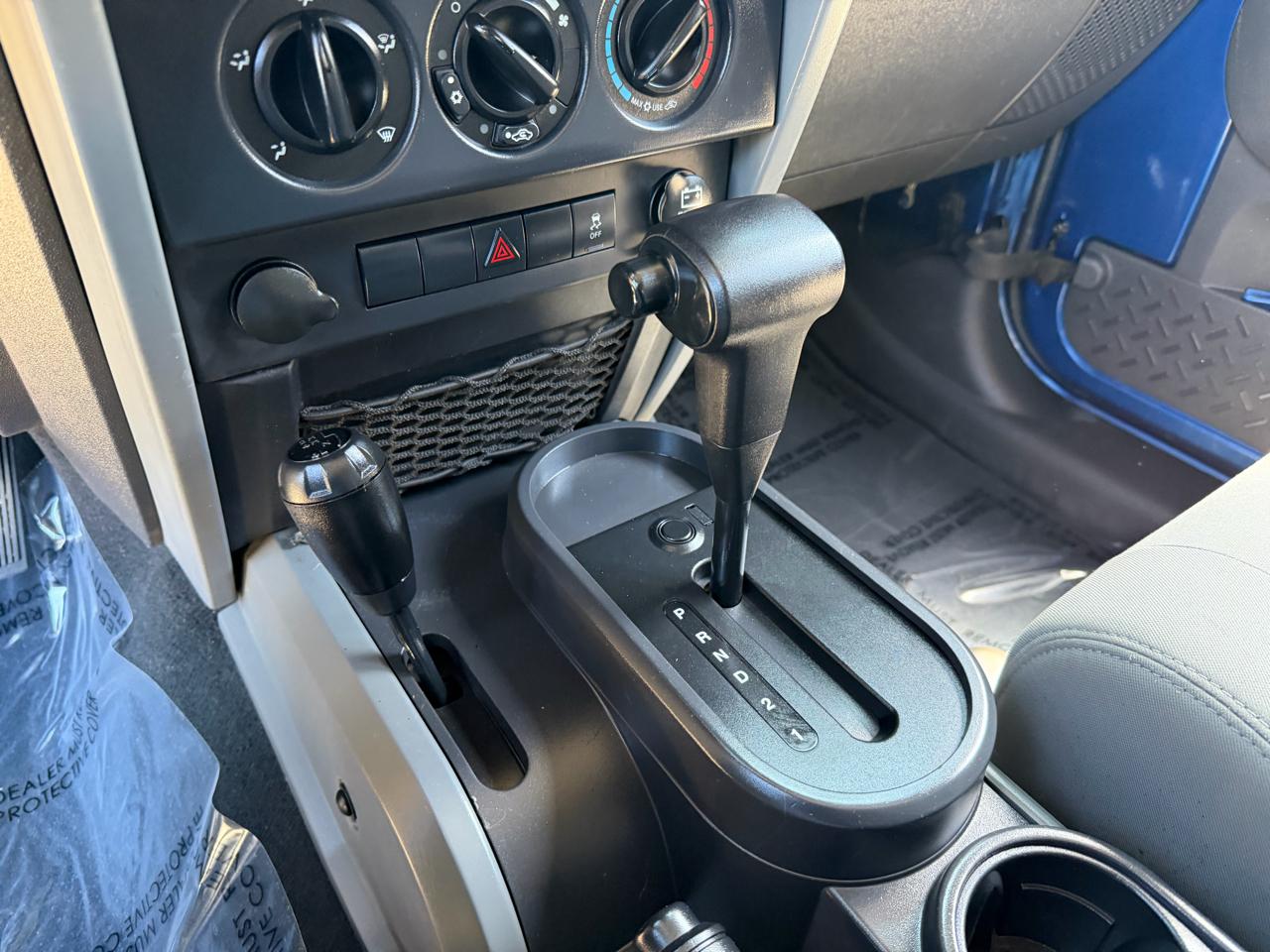 Jeep Wrangler Unlimited Sport 4WD 2010
