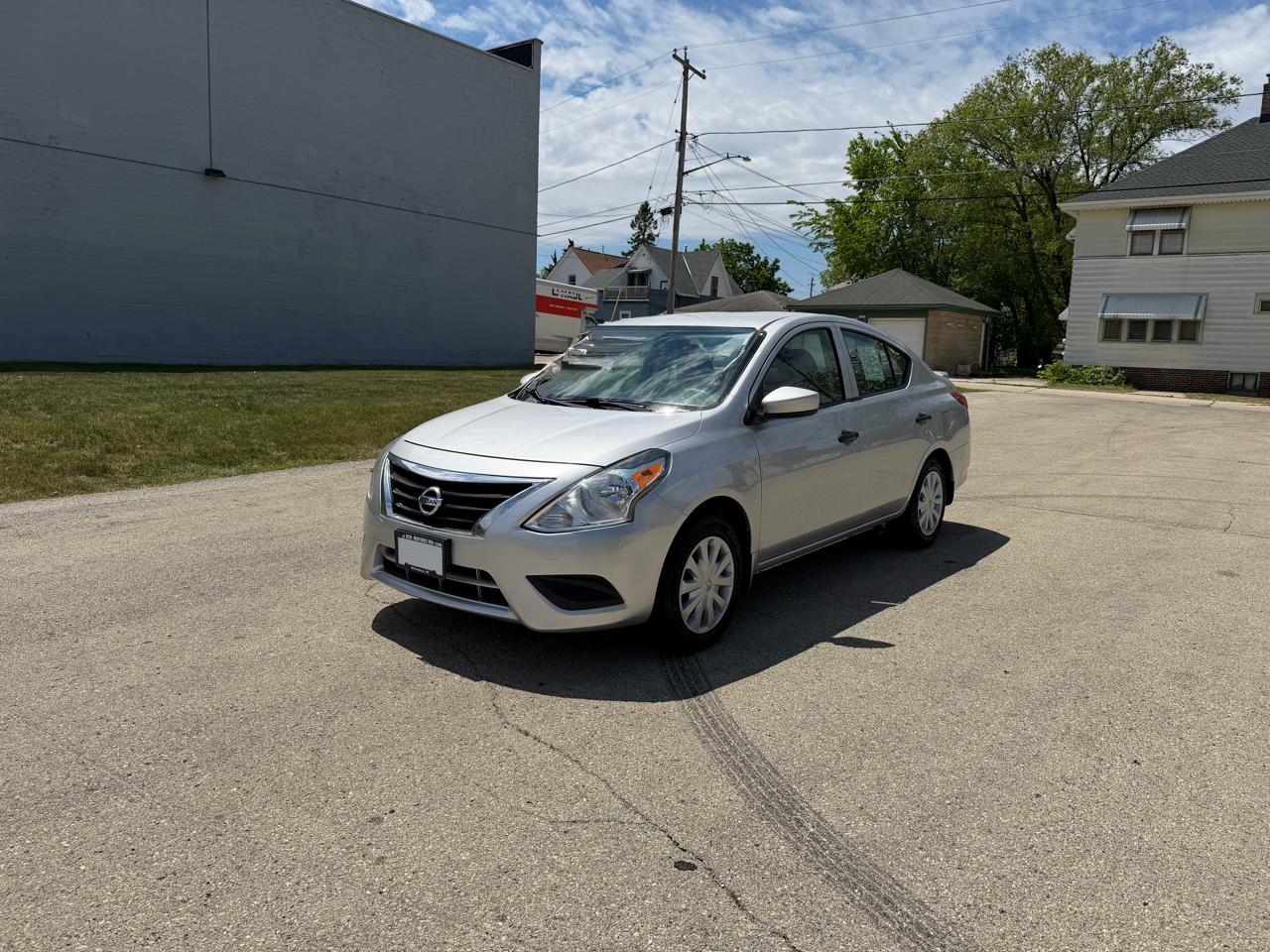 Nissan Versa 1.6 S 5M 2017