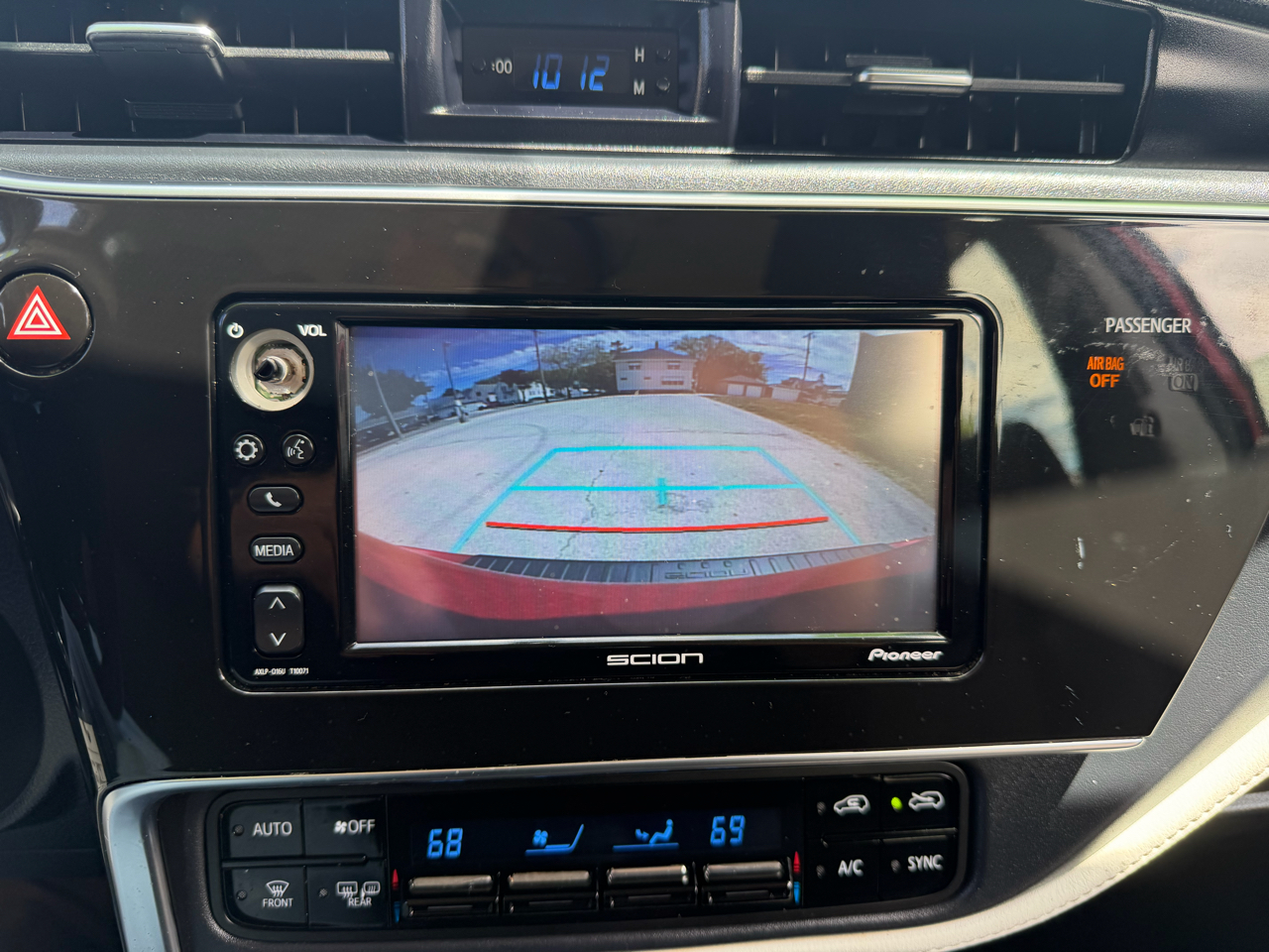Scion iM 6M 2016