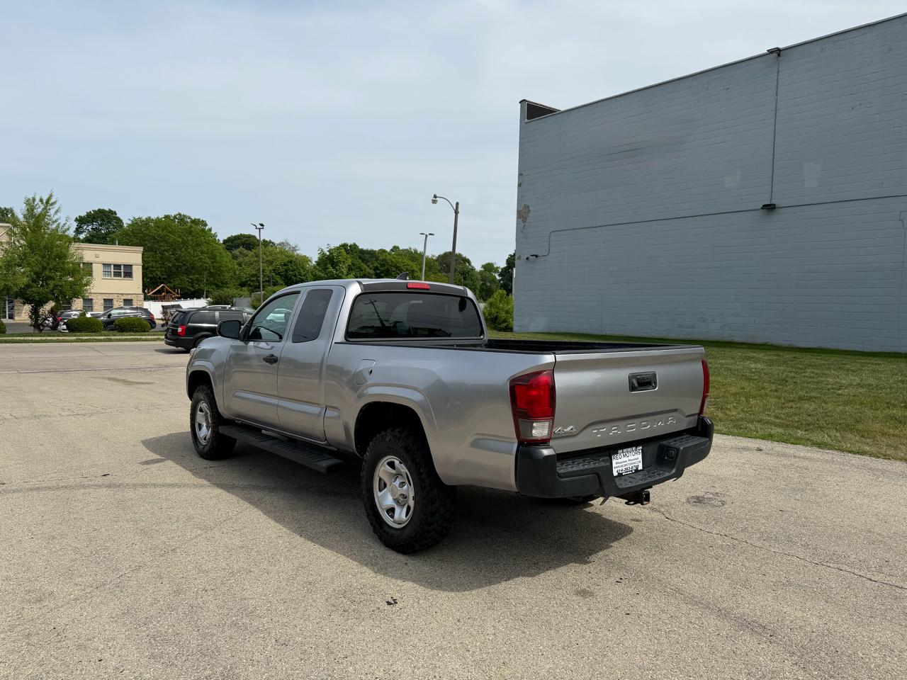 Toyota Tacoma SR5 Access Cab I4 6AT 2WD 2020