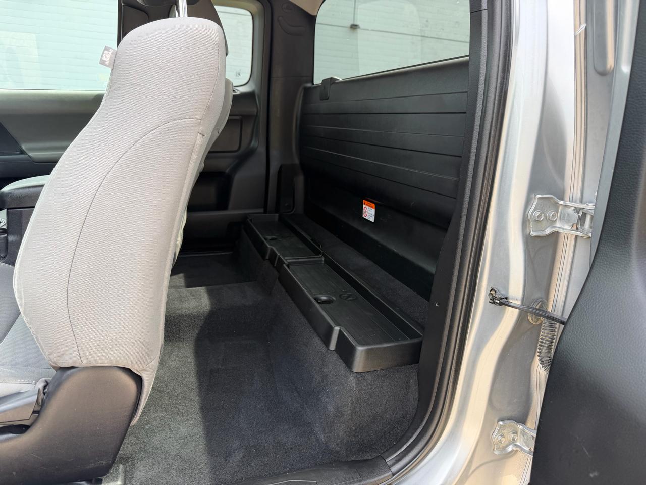 Toyota Tacoma SR5 Access Cab I4 6AT 2WD 2020