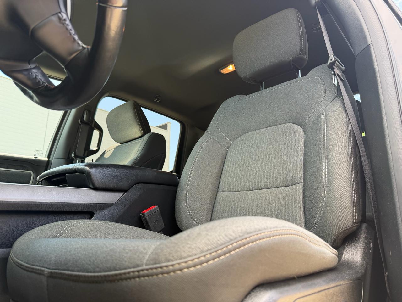 RAM 1500 Big Horn Crew Cab SWB 4WD 2020