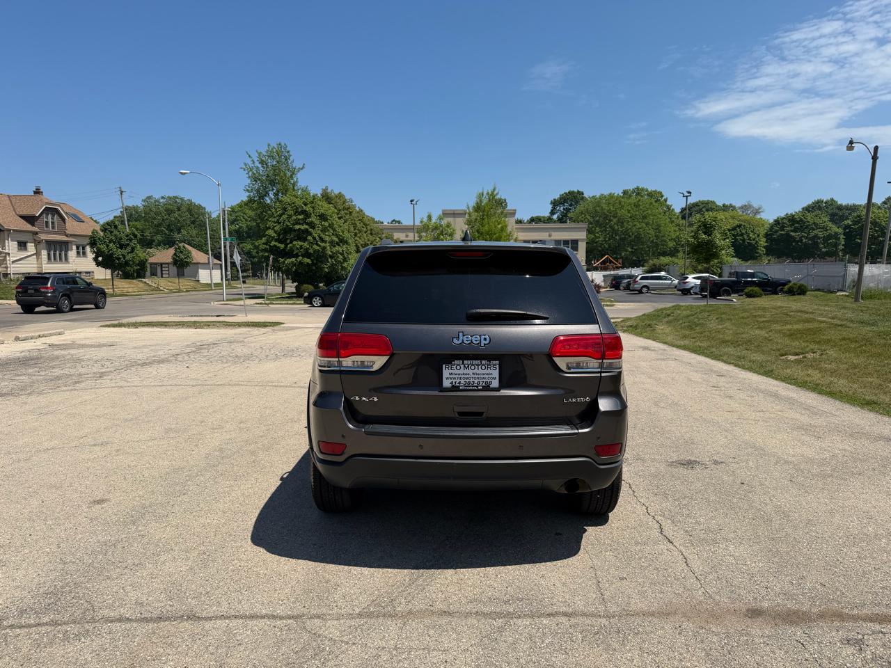 Jeep Grand Cherokee Laredo 4WD 2018