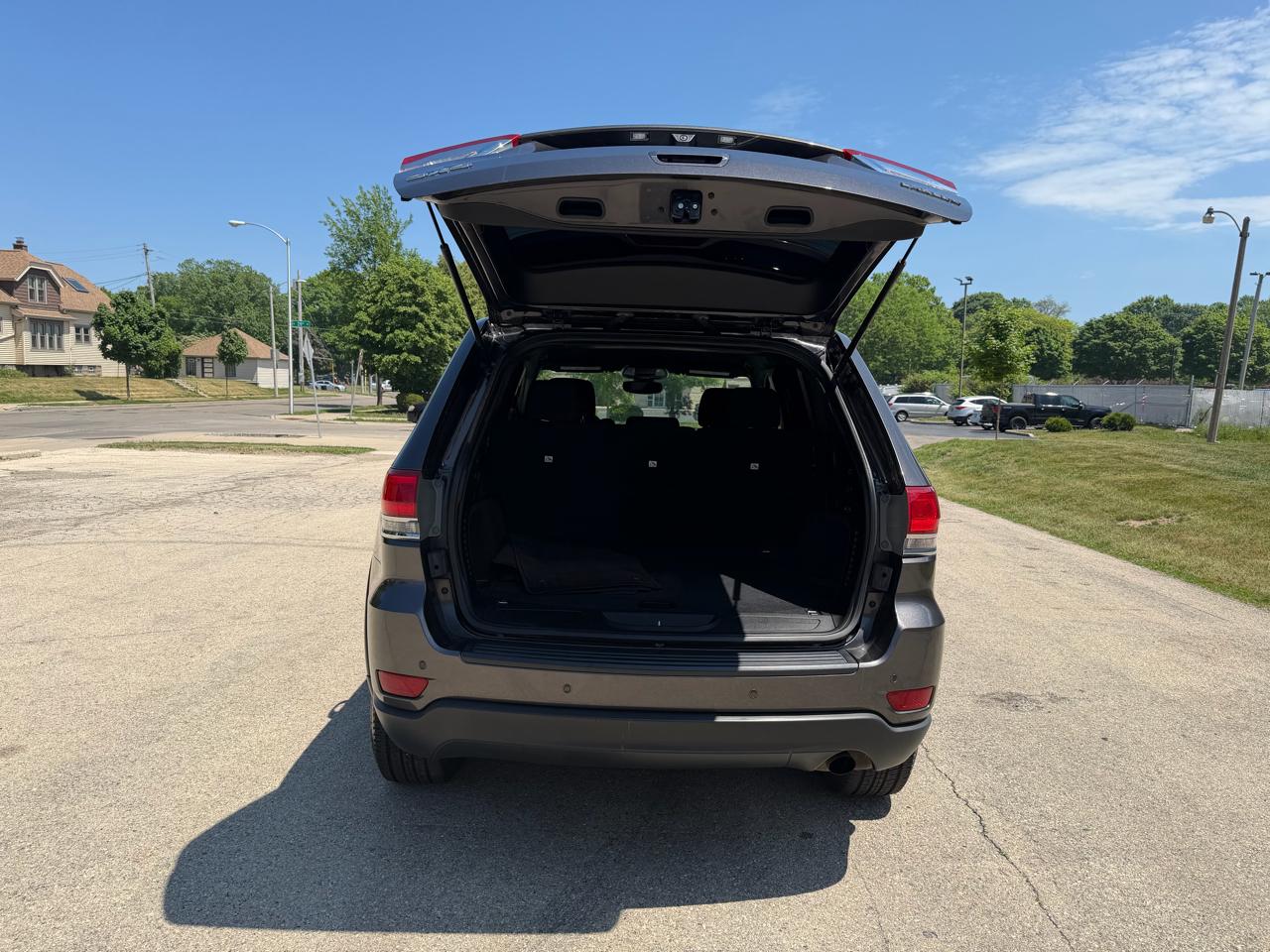 Jeep Grand Cherokee Laredo 4WD 2018