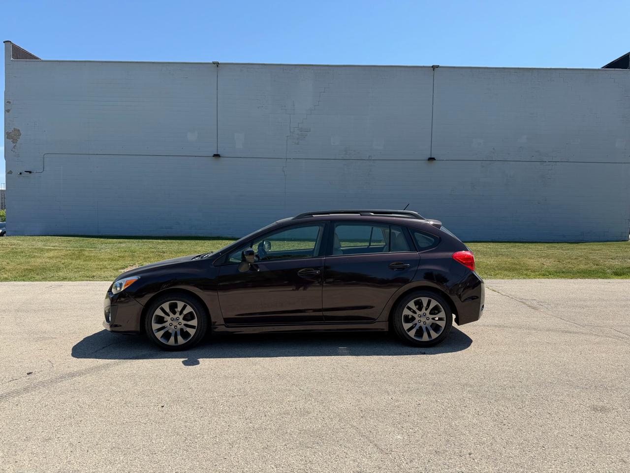 Subaru Impreza Sport 5-Door-Limited+S/R 2013
