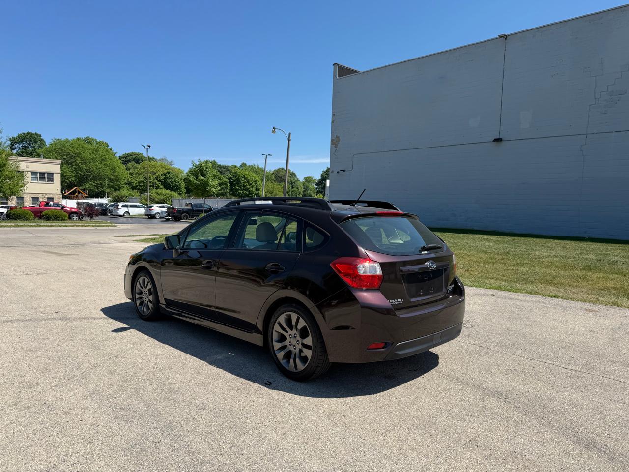 Subaru Impreza Sport 5-Door-Limited+S/R 2013