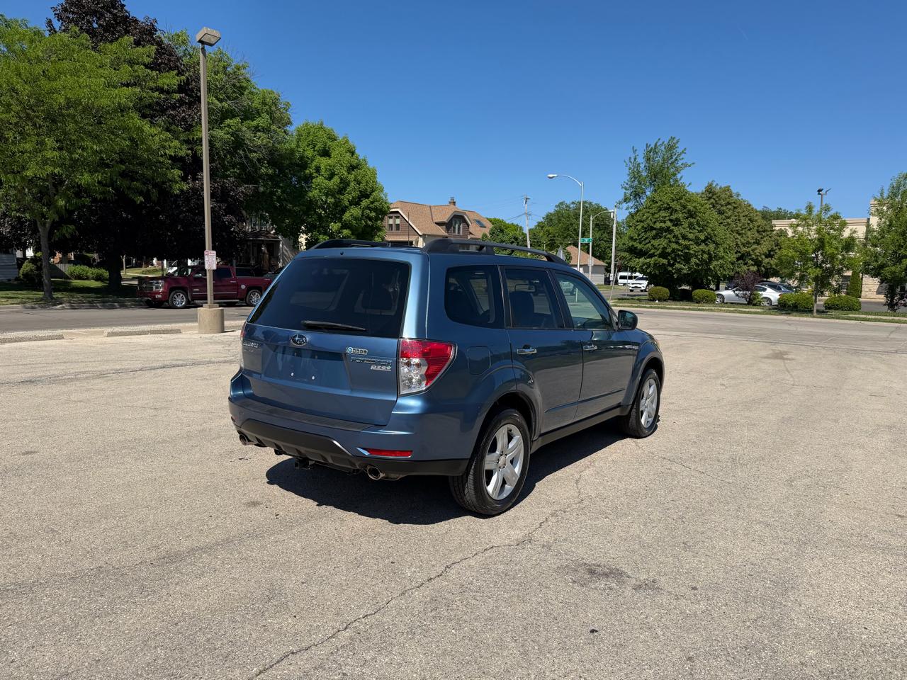 Subaru Forester 2.5X Limited 2010