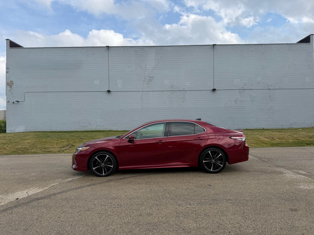 Toyota Camry XLE V6 2018