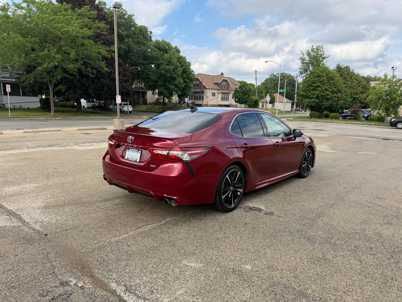 Toyota Camry XLE V6 2018