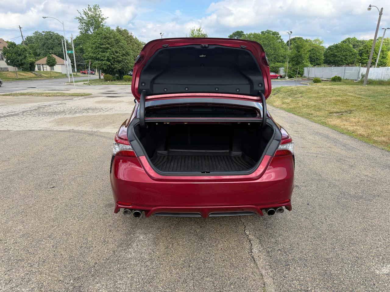 Toyota Camry XLE V6 2018