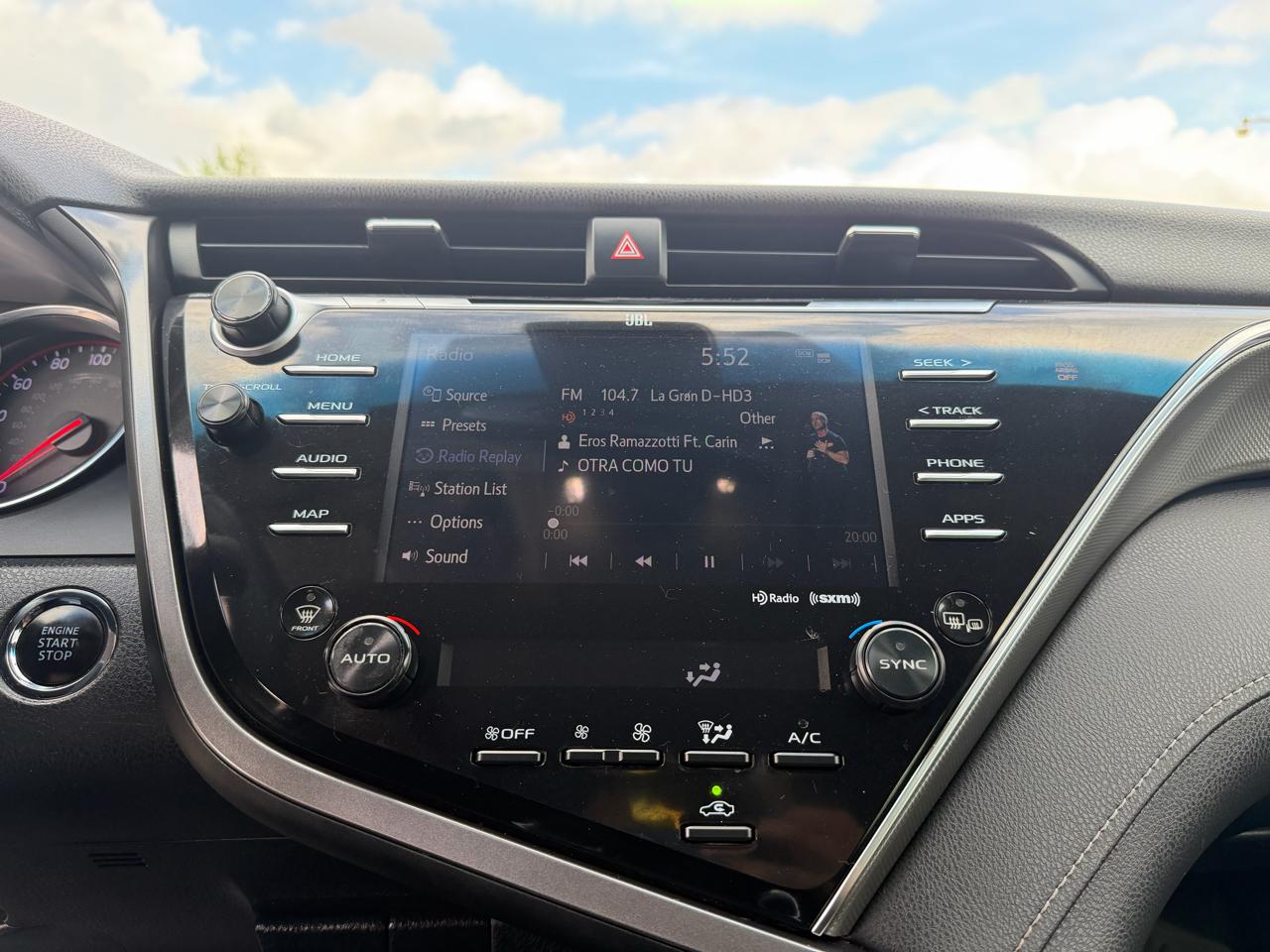 Toyota Camry XLE V6 2018