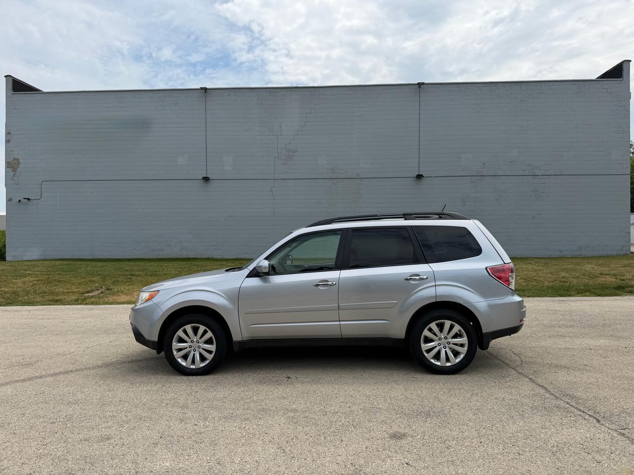 Subaru Forester 2.5X Premium 2013