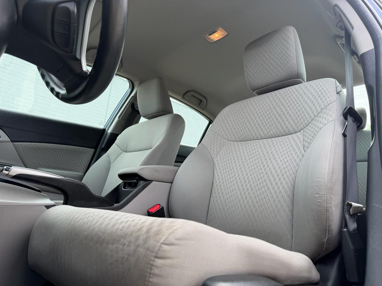 Honda Civic LX Sedan CVT 2015