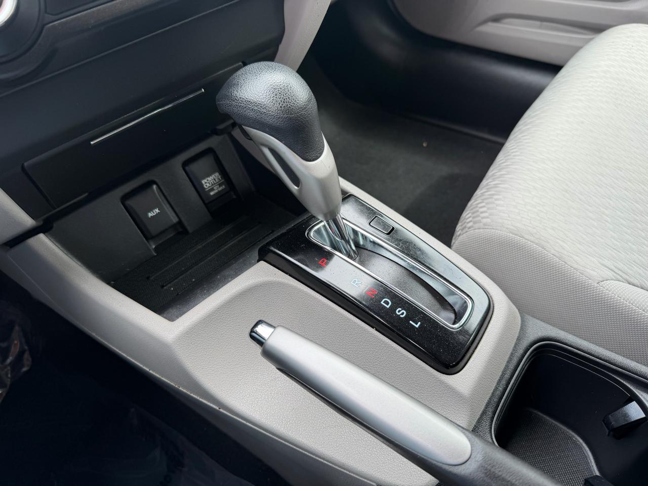 Honda Civic LX Sedan CVT 2015