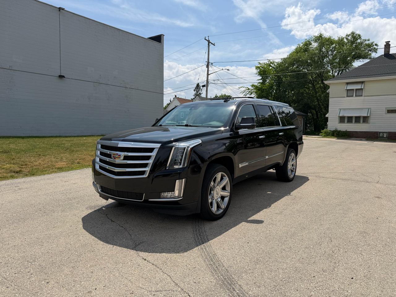 Cadillac Escalade ESV Luxury 4WD 2016