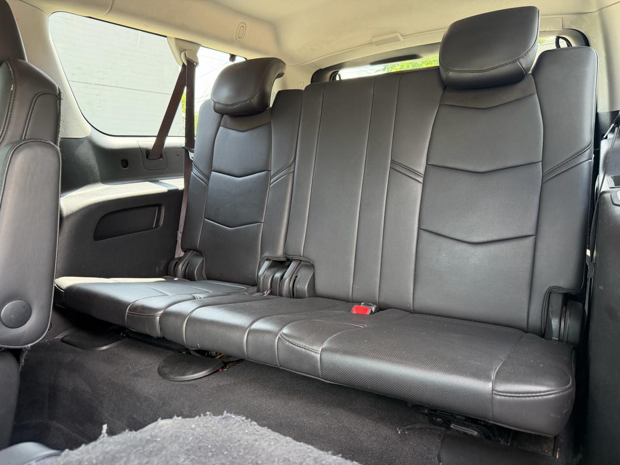 Cadillac Escalade ESV Luxury 4WD 2016