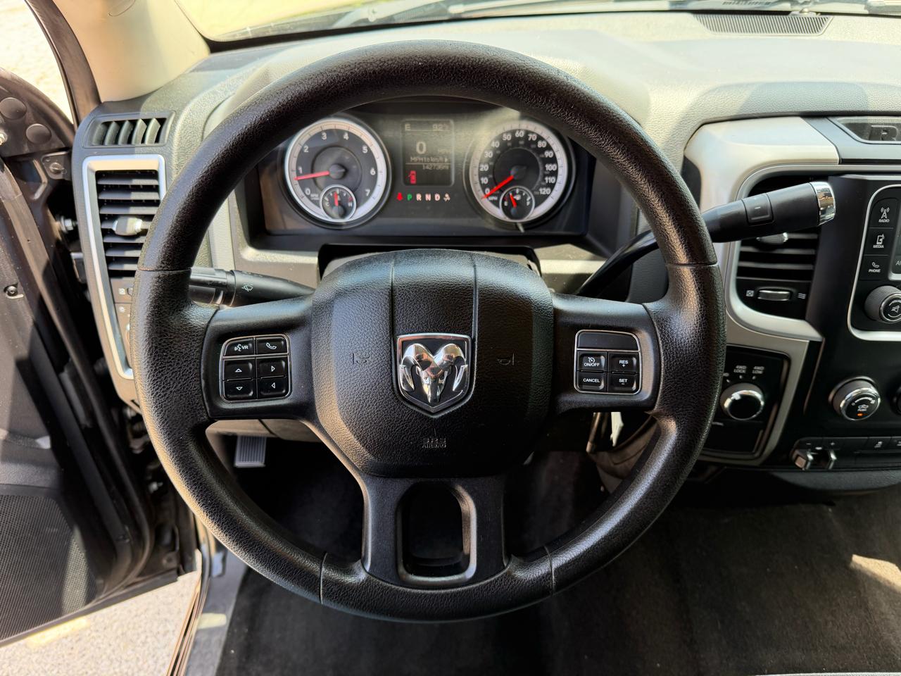 RAM 2500 SLT Crew Cab SWB 4WD 2015