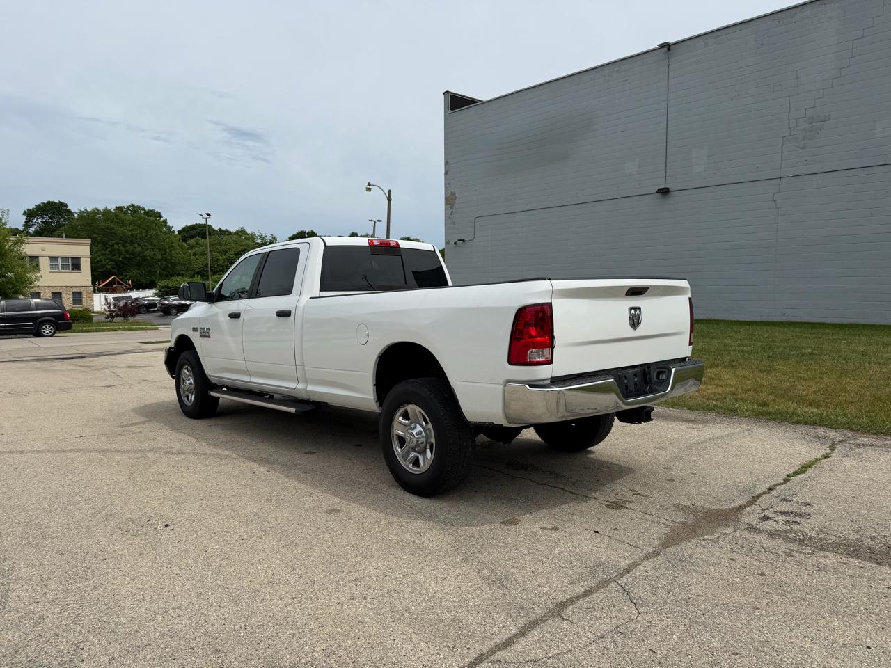 RAM 2500 SLT Crew Cab LWB 4WD 2014