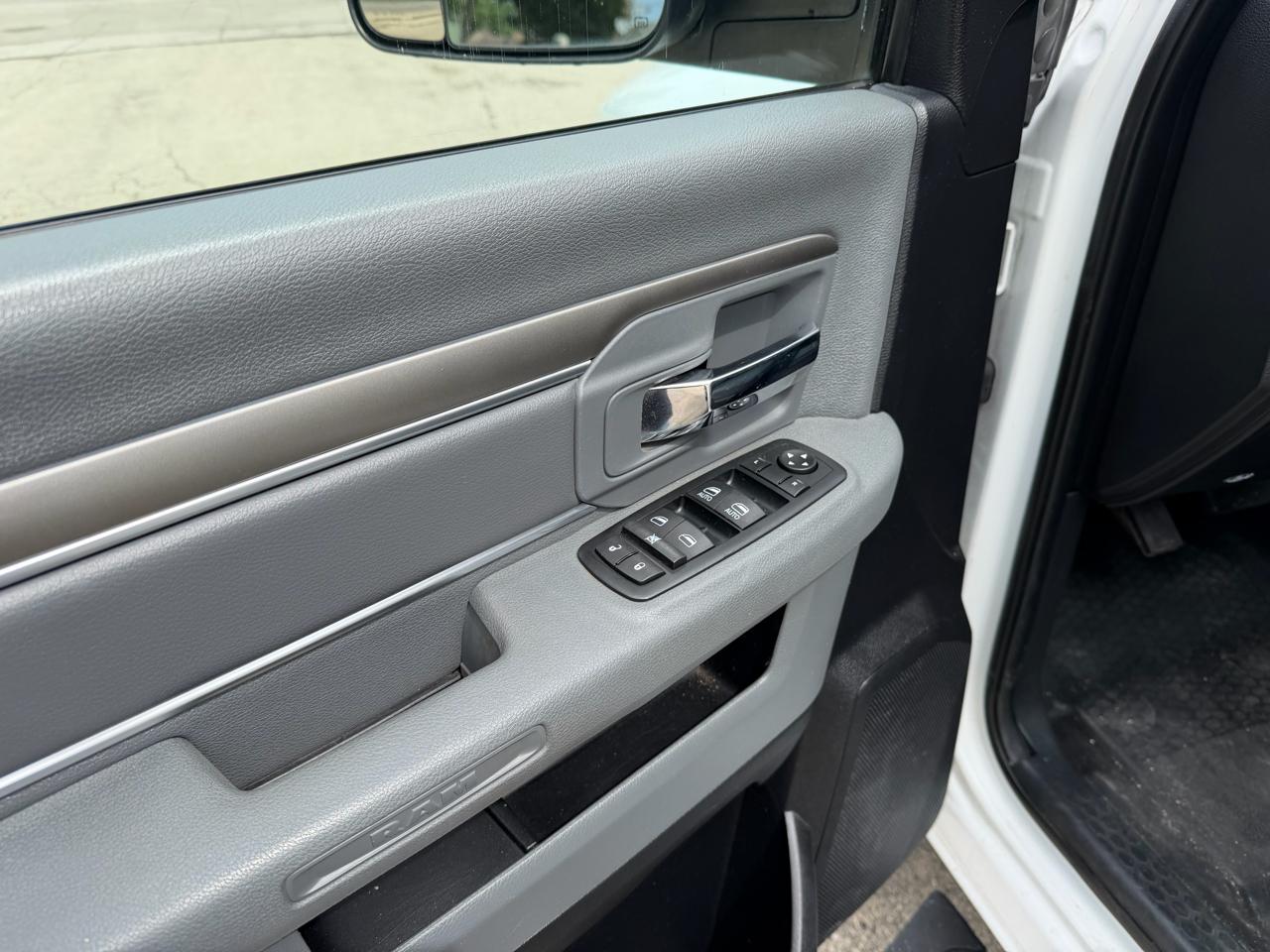 RAM 2500 SLT Crew Cab LWB 4WD 2014