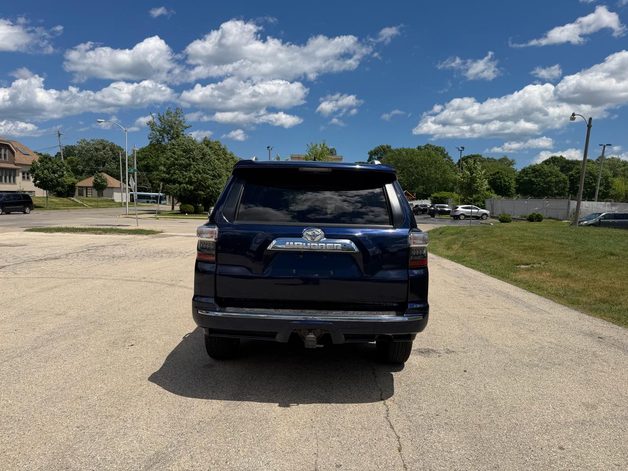 Toyota 4Runner SR5 4WD 2014