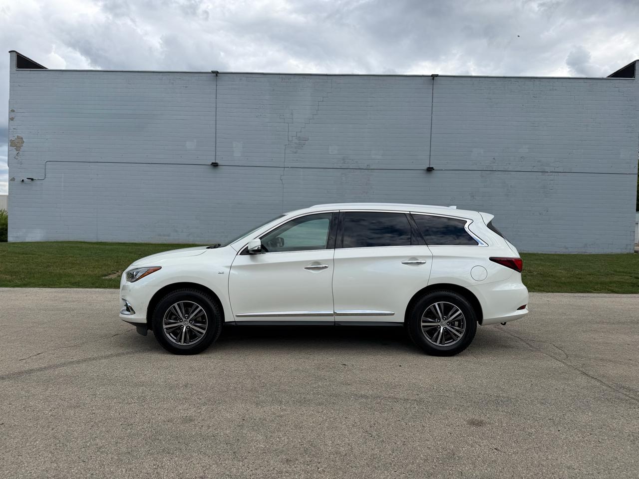 Infiniti QX60 Base AWD 2017