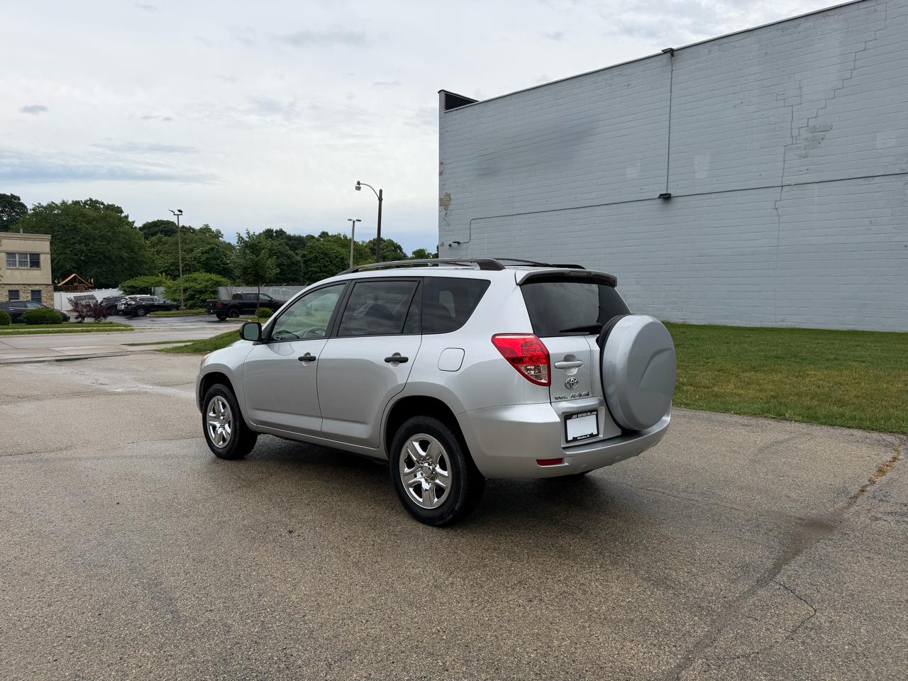 Toyota RAV4 Base I4 4WD 2008