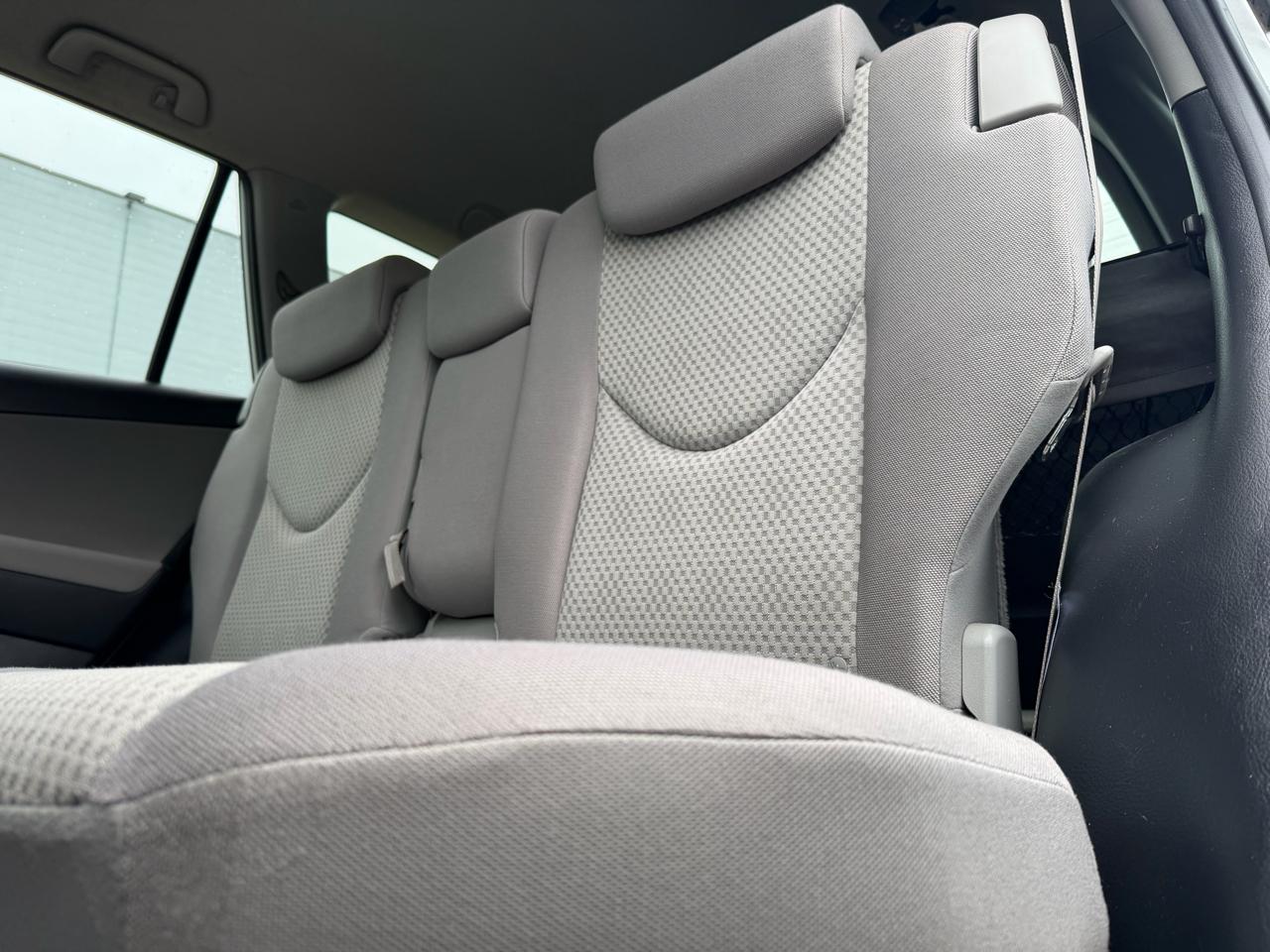 Toyota RAV4 Base I4 4WD 2008