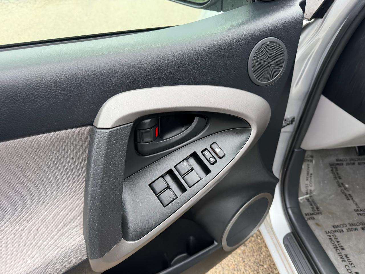 Toyota RAV4 Base I4 4WD 2008