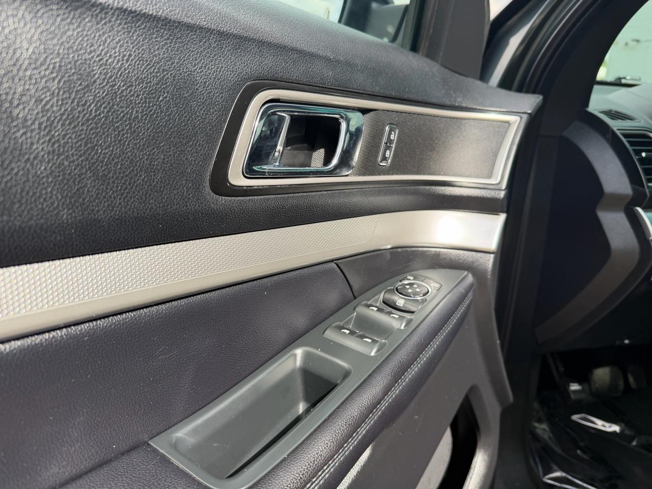 Ford Explorer XLT 4WD 2016