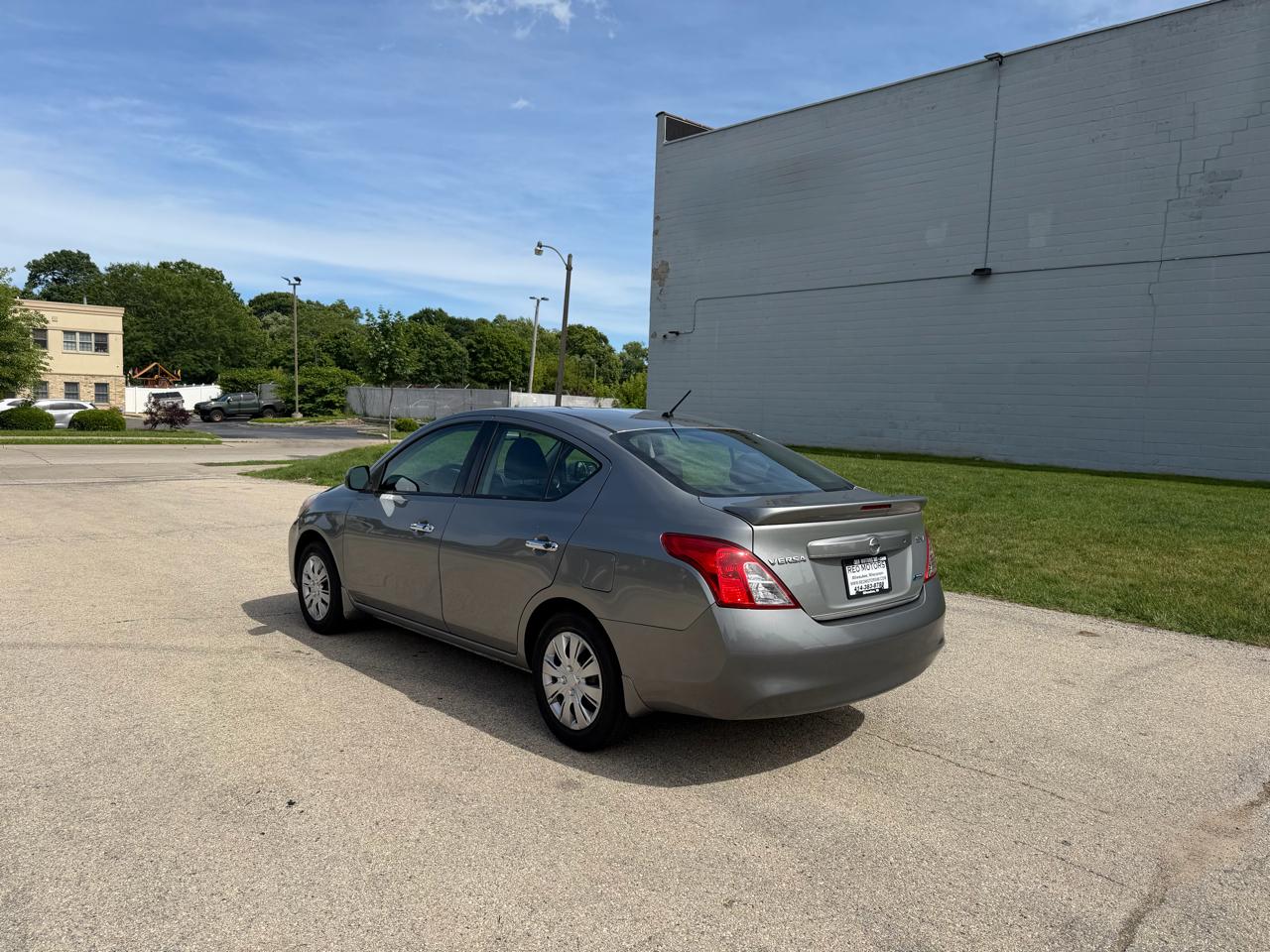 Nissan Versa 1.6 S Plus 2014