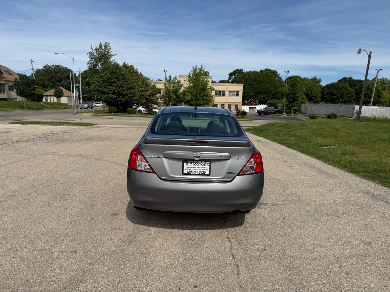 Nissan Versa 1.6 S Plus 2014