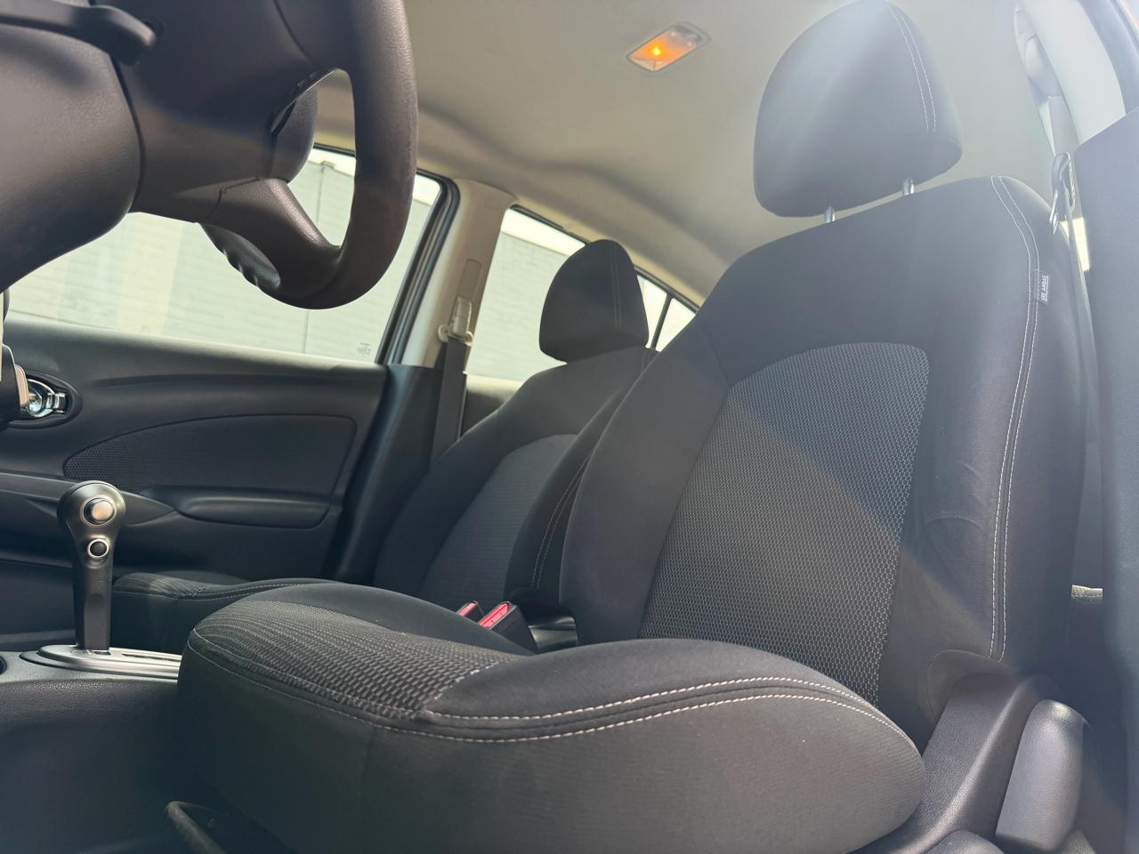 Nissan Versa 1.6 S Plus 2014
