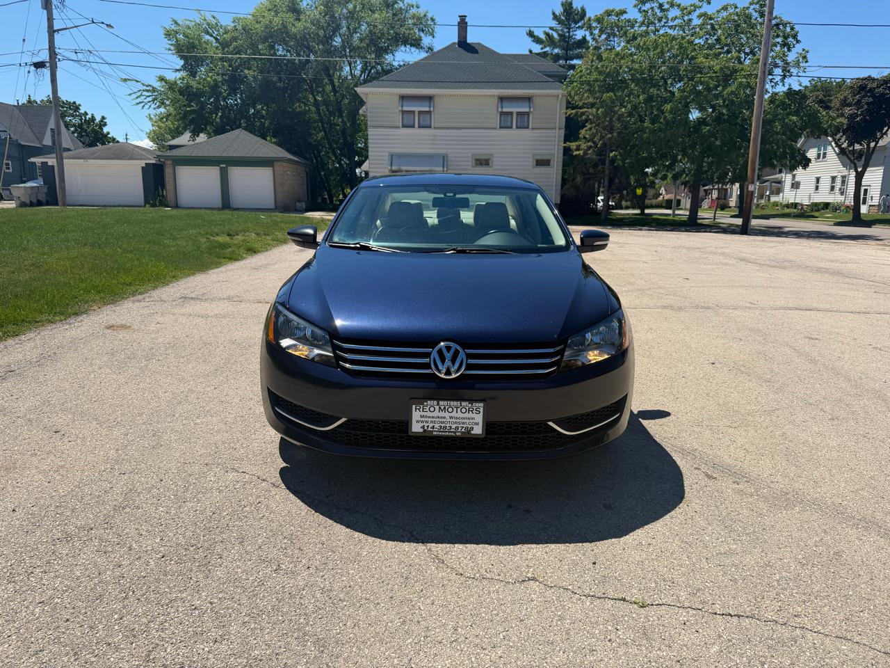 Volkswagen Passat 1.8T SE AT 2014