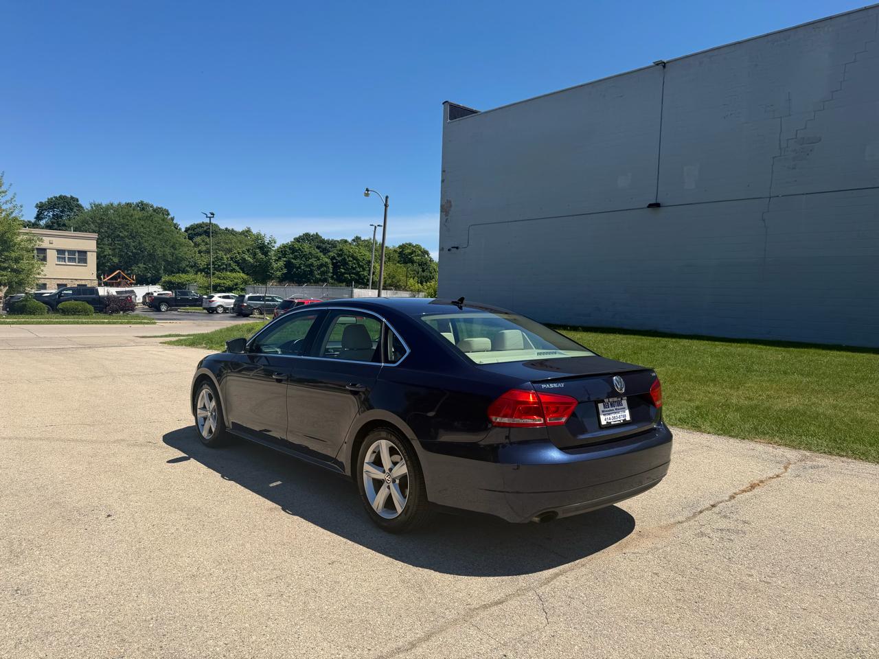 Volkswagen Passat 1.8T SE AT 2014