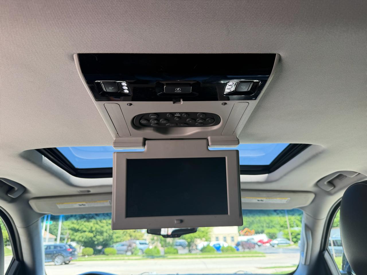 Cadillac Escalade Premium 4WD 2015