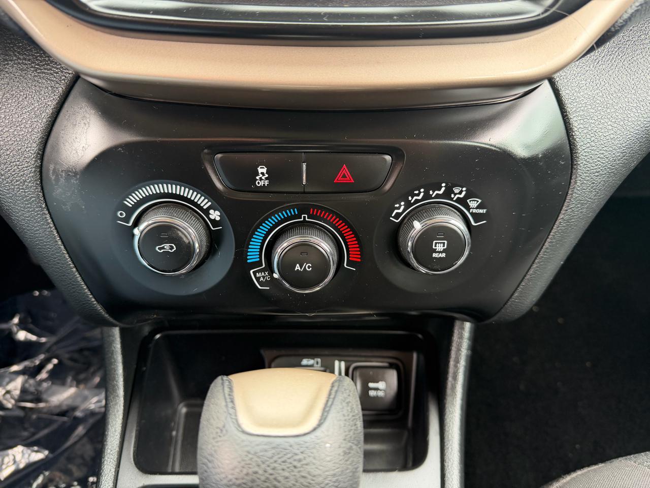 Jeep Cherokee Sport FWD 2015