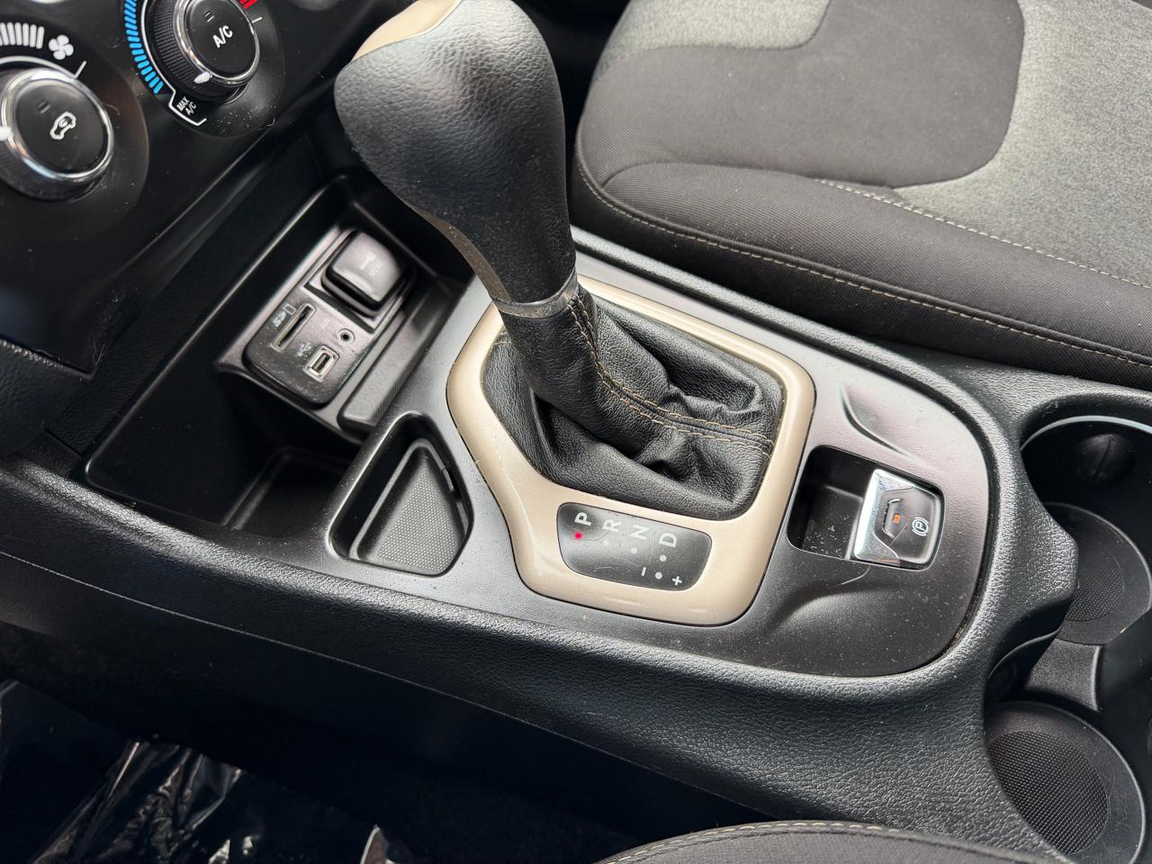 Jeep Cherokee Sport FWD 2015