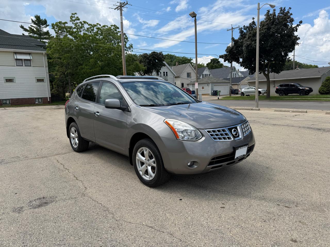 Nissan Rogue S 2WD 2010