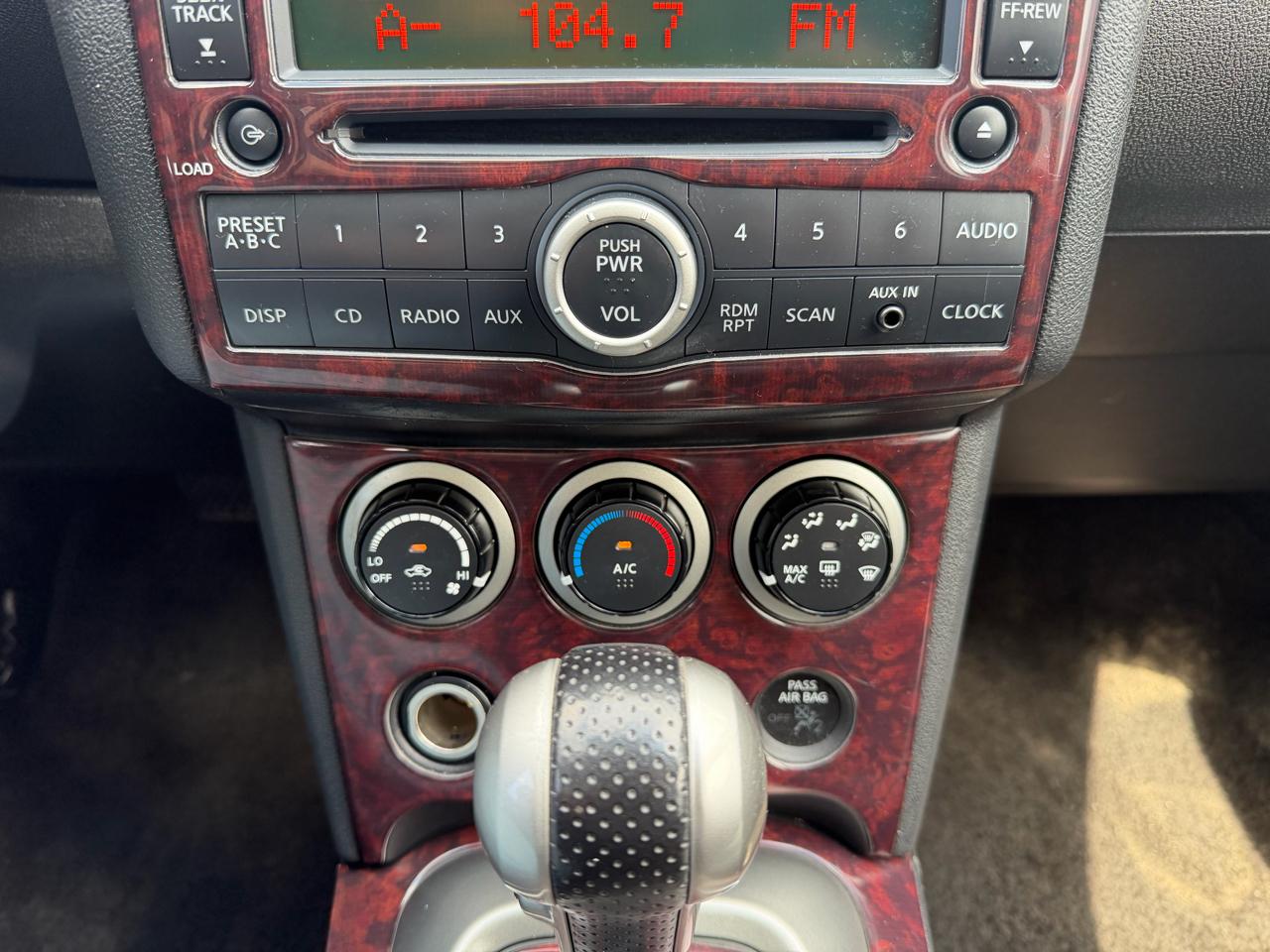 Nissan Rogue S 2WD 2010