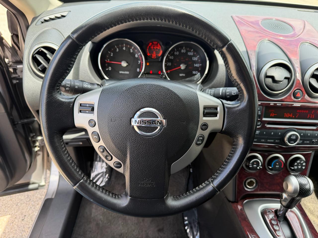 Nissan Rogue S 2WD 2010