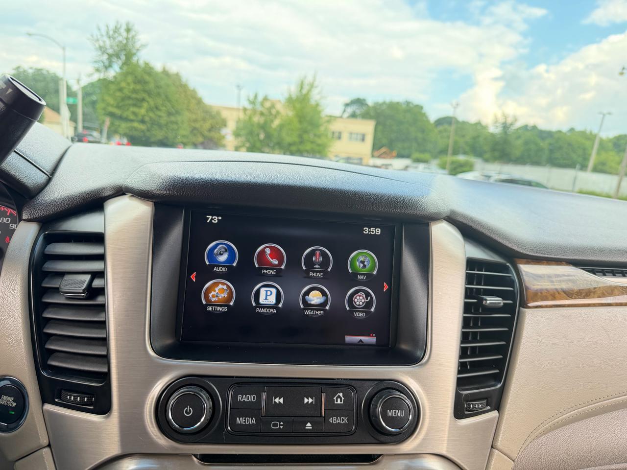 GMC Yukon Denali XL 4WD 2015