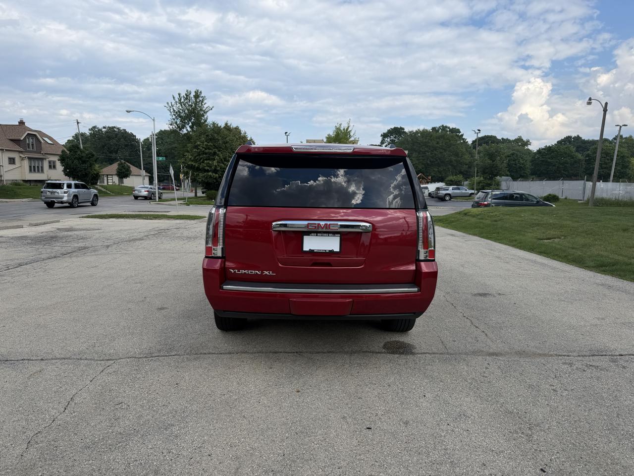 GMC Yukon Denali XL 4WD 2015