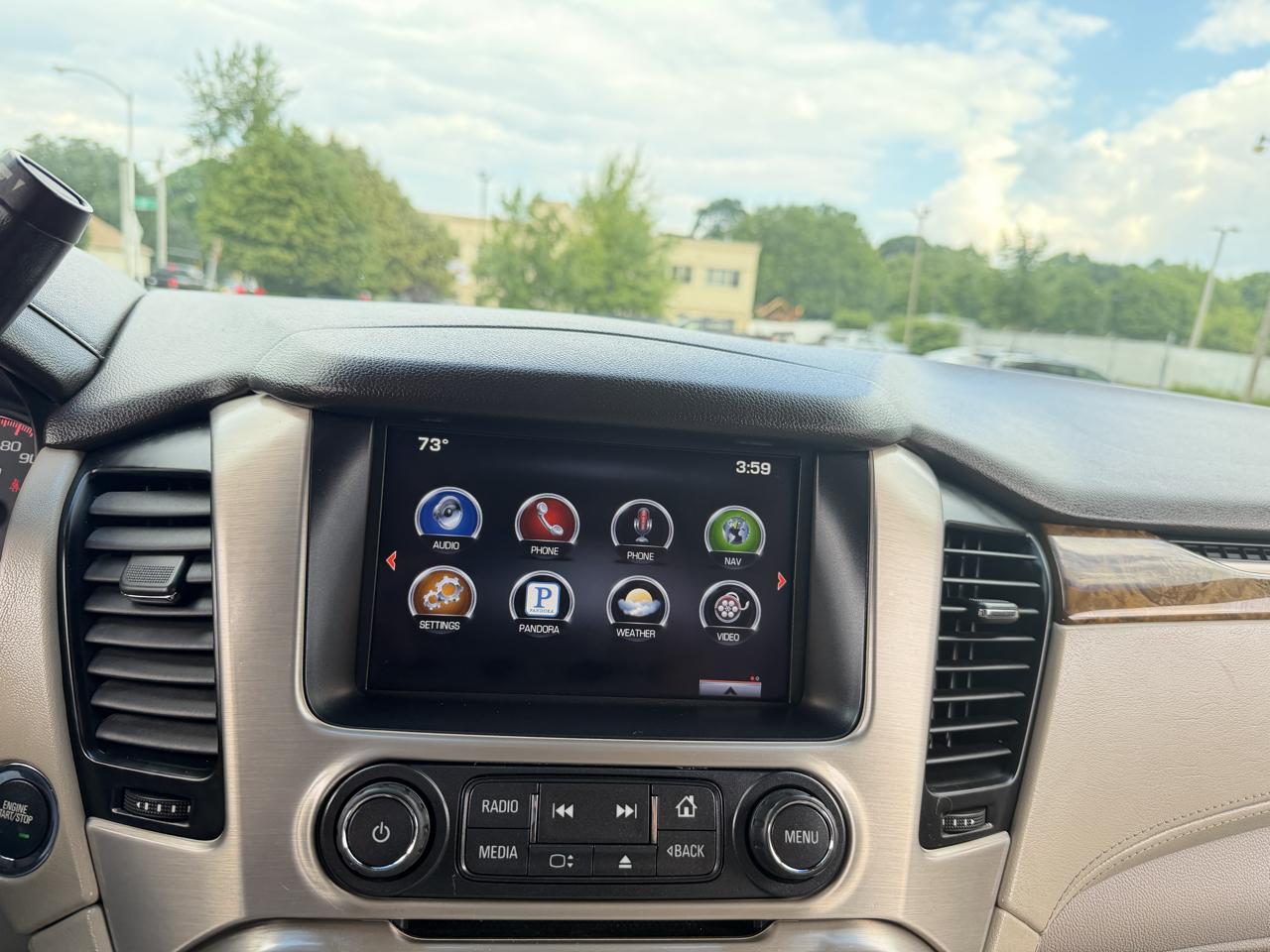 GMC Yukon Denali XL 4WD 2015
