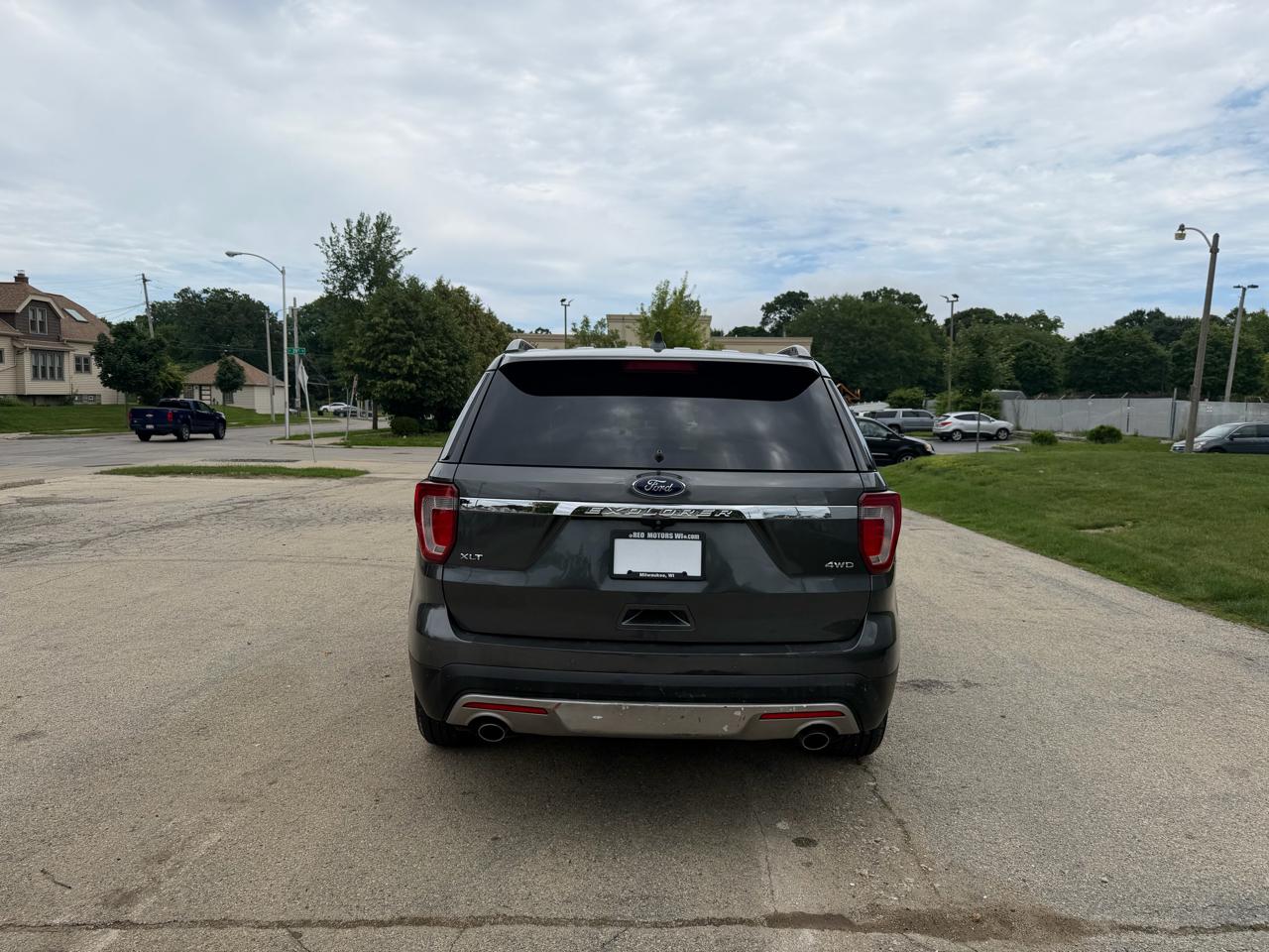 Ford Explorer XLT 4WD 2016