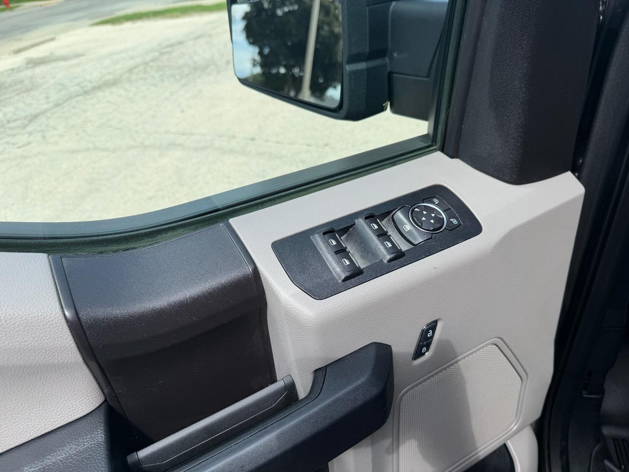 Ford F-150 King-Ranch SuperCrew 5.5-ft. 4WD 2019